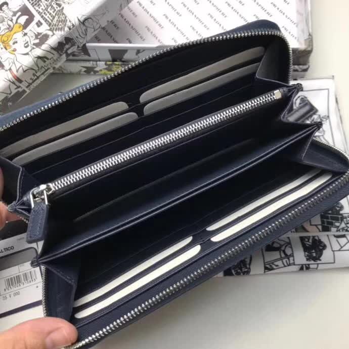 【原版皮】普拉达/Prada 拉链钱夹，选用十字纹小牛皮镶嵌彩带鳄鱼纹裁制而成，经典之作，简单时尚，款号：2ML317