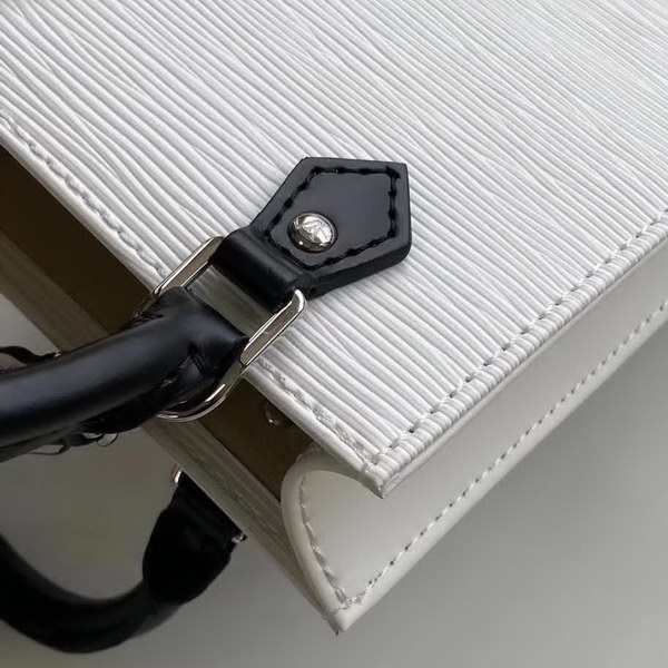 【原版皮】路易威登/LV Petit  Sac Plat手袋， Epi皮革浓缩经典设计，轻盈而充裕的构型可容纳手机等日常所需，可拆卸肩带实现手提，肩背和斜挎选择，款号：M69441