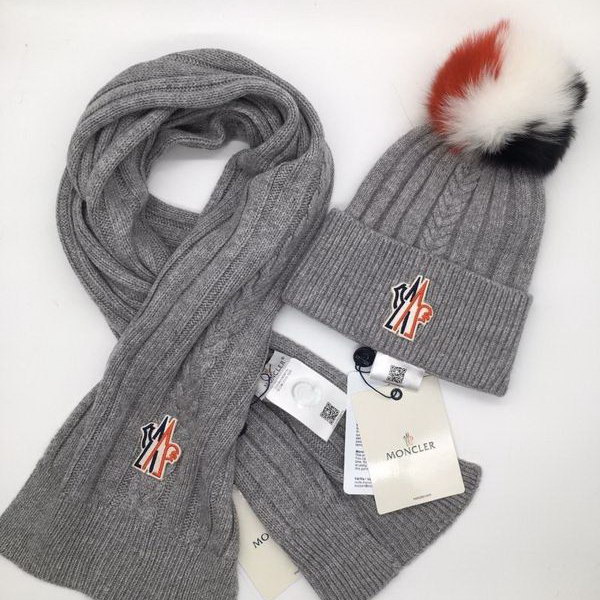 官网同步20秋季最新款-Moncler二​件套系‌列 围巾‎，帽子经‌典‎系‎列，精​致美感，精选毛线，手感超柔软，冬季必备款