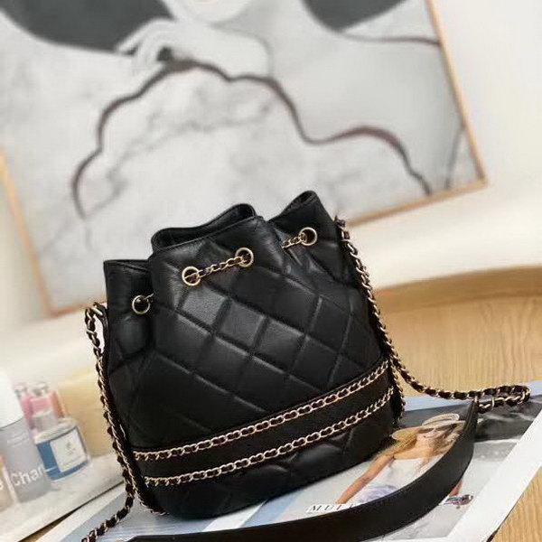 【原版皮】香奈儿/Chanel 抽绳包，采用进口羊皮配精美复古五金，整体设计充满激情元素，单肩、斜挎更时尚，更具有创意和别致风格，各大女星，时尚博主都人手一只，款号：AS1266