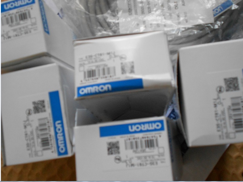 CJ1W-MAD42 Omron Original Factory New Sealed