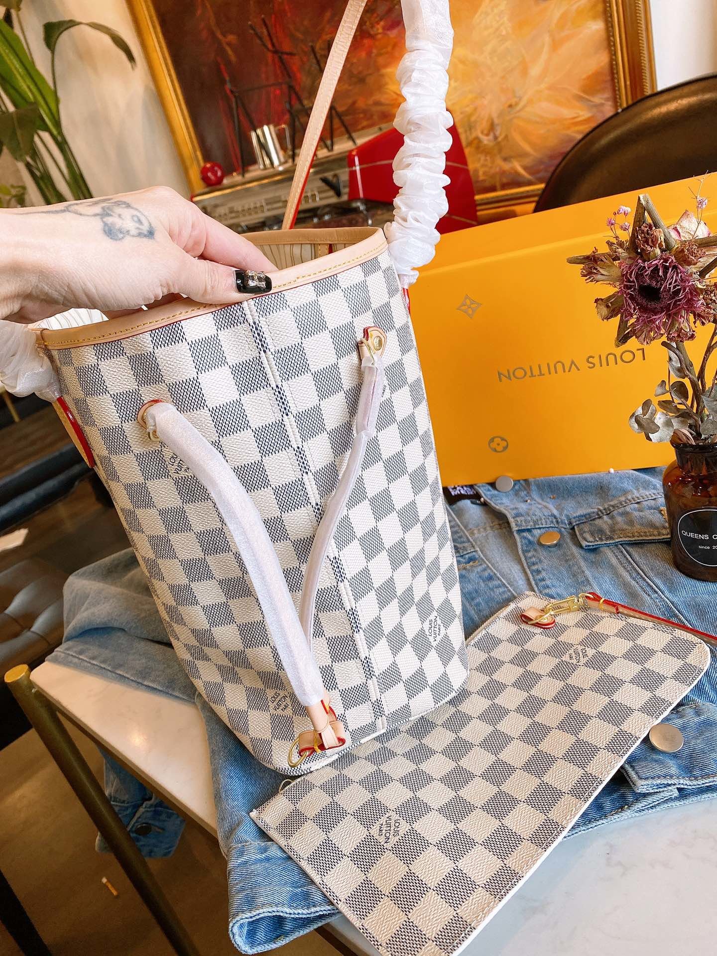 LOUIS VUITTON LB0122005020110 size: 32x15x29cm