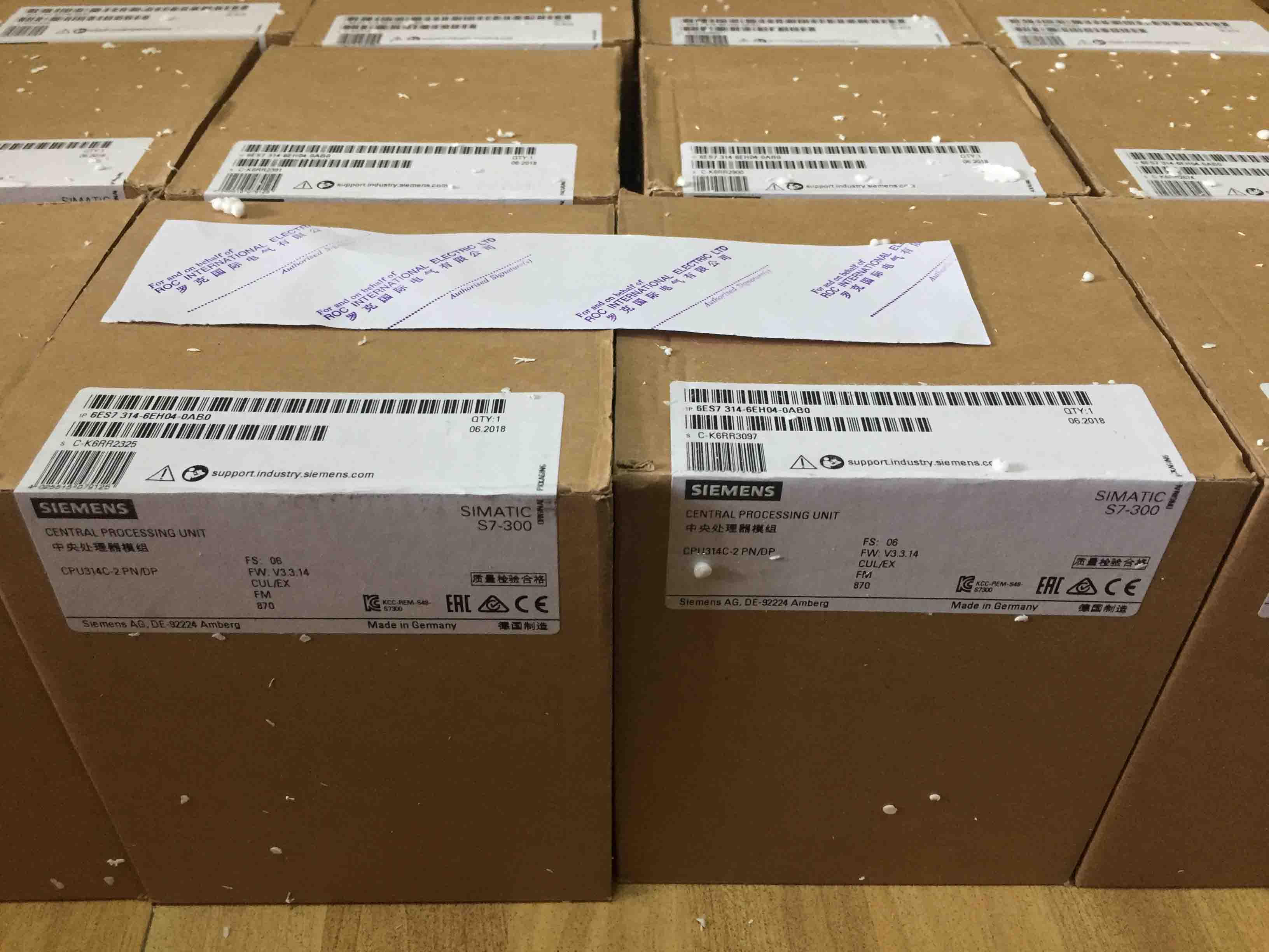 6ES7314-6EH04-0AB0 SIEMENS SIMATIC S7-300, CPU 314C-2PN/DP Original new factory sealed