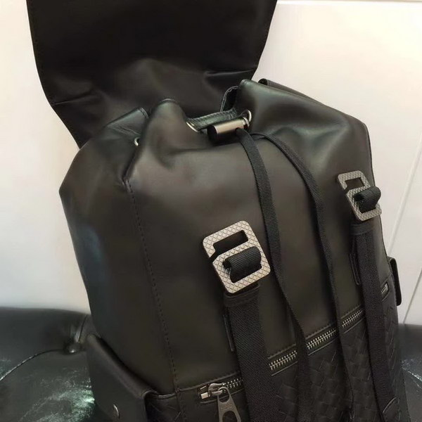 【原版皮】宝缇嘉/BV Sassolungo双肩包，结构坚固，融合全新Intrecciato Microdots工艺，呈现移动像素效果，饱含精致意味，造型质地轻盈，空间充裕，款号：80187608