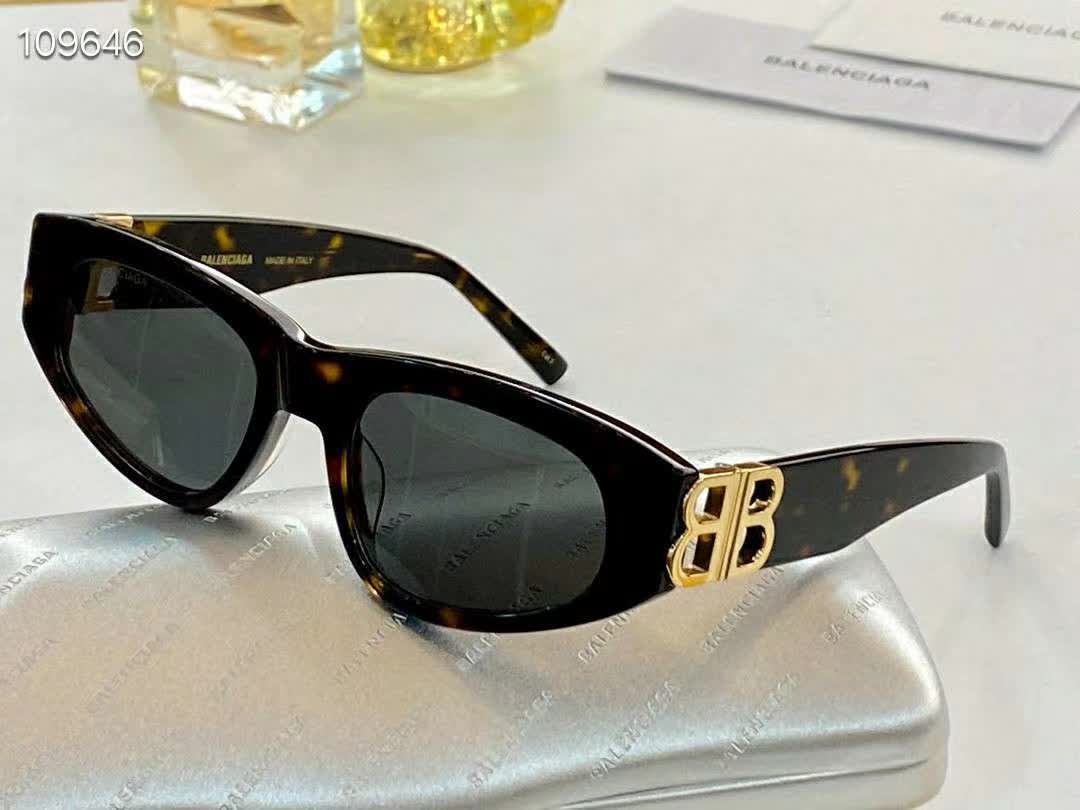 ☆「时尚达人首选」巴黎世家Balenciaga☆2020全网最新太阳眼镜流行趋势销量排行第一,让你做最耀眼最酷的时尚达人