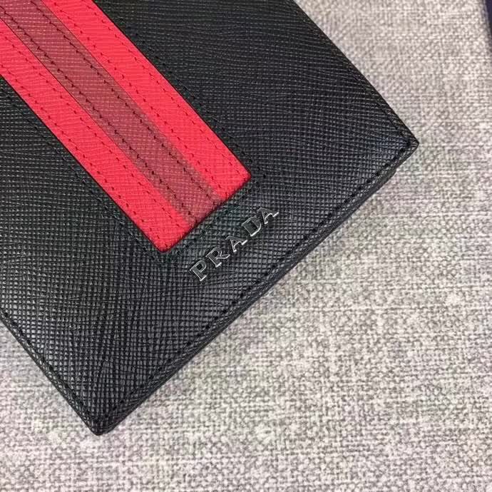 【原版皮】普拉达/Prada 短款钱夹，选用十字纹小牛皮镶嵌彩带皮革裁制而成，精湛走线均匀整齐，做工精湛，款号：2M0513