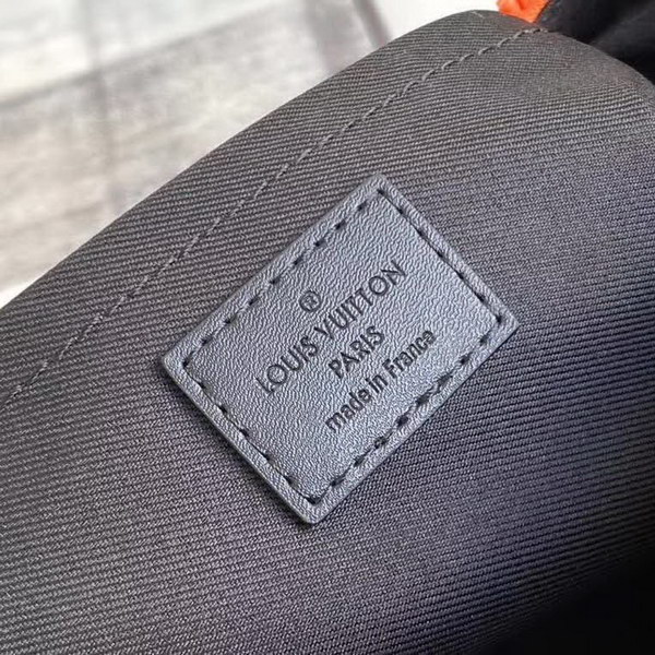 【原版皮】路易威登/LV nano Keeoall 枕头包，以Monogram帆布为袋身，装饰了公仔图案，男女都可以背额款，酷酷帅帅的，款号：M45652